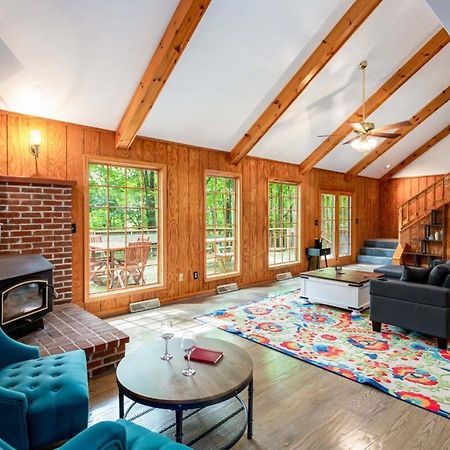 Huge Cabin W Hot Tub, Deck, Grill, Fire Pit, Wifi Berkeley Springs Exterior foto